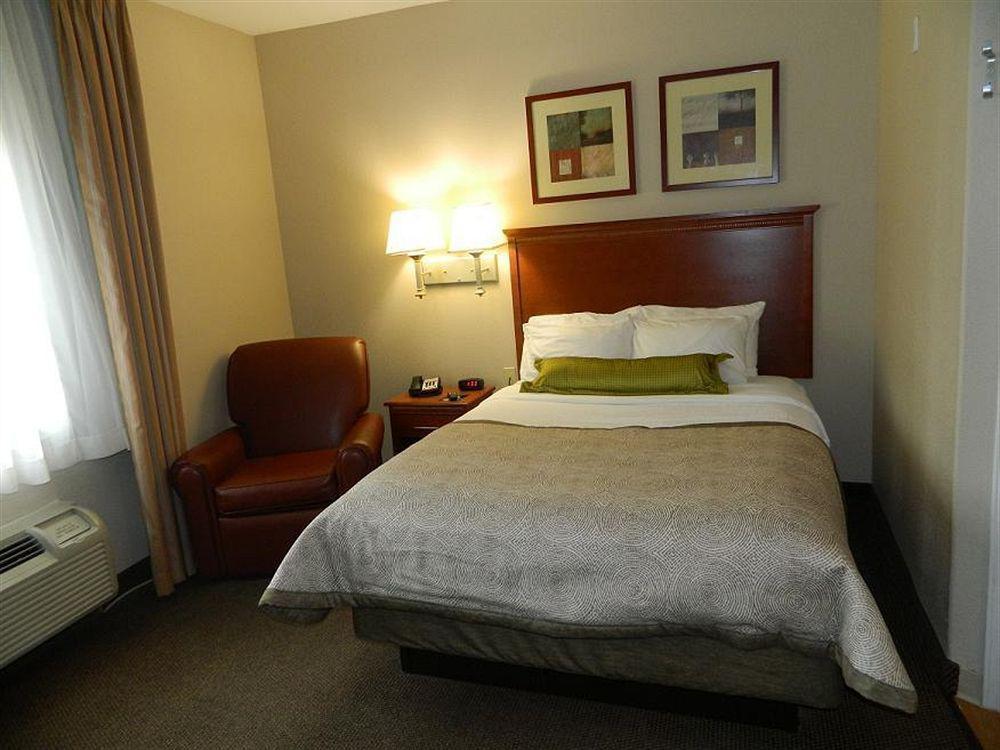 Candlewood Victoria By Ihg Ngoại thất bức ảnh